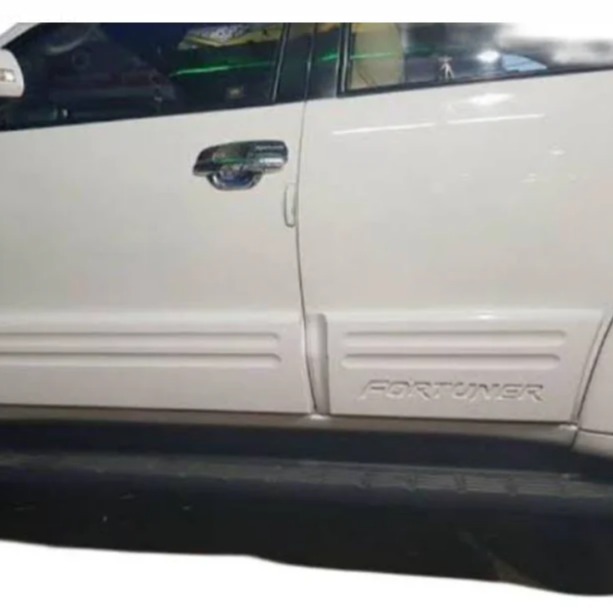 Toyota Fortuner Door Cladding Black/White Model 2015-2021